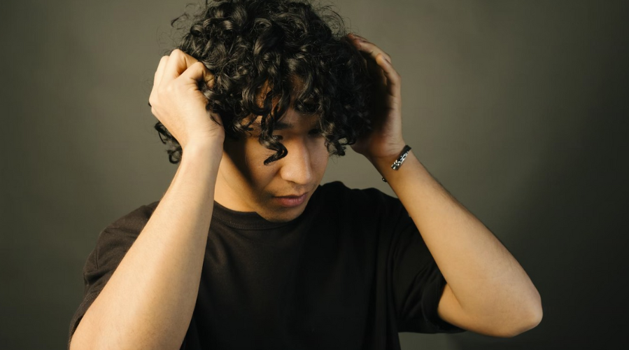 How to Take Care of Curly Hair Men