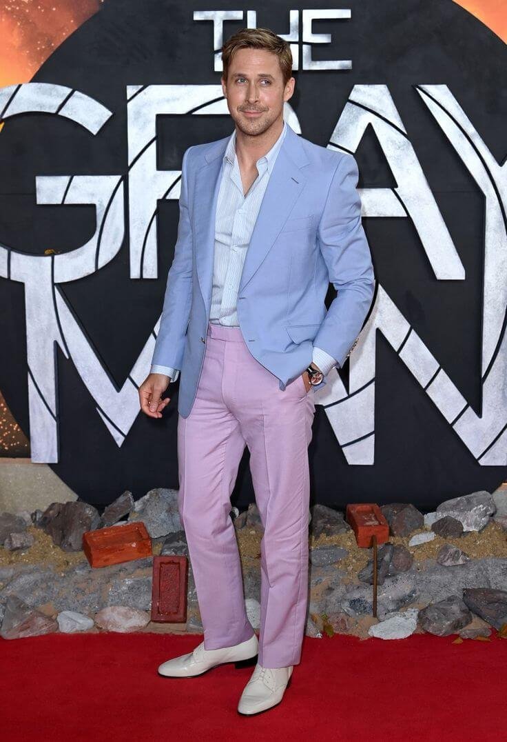 Ryan Gosling Suit Moments