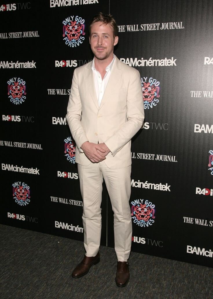 Ryan Gosling Suit Moments