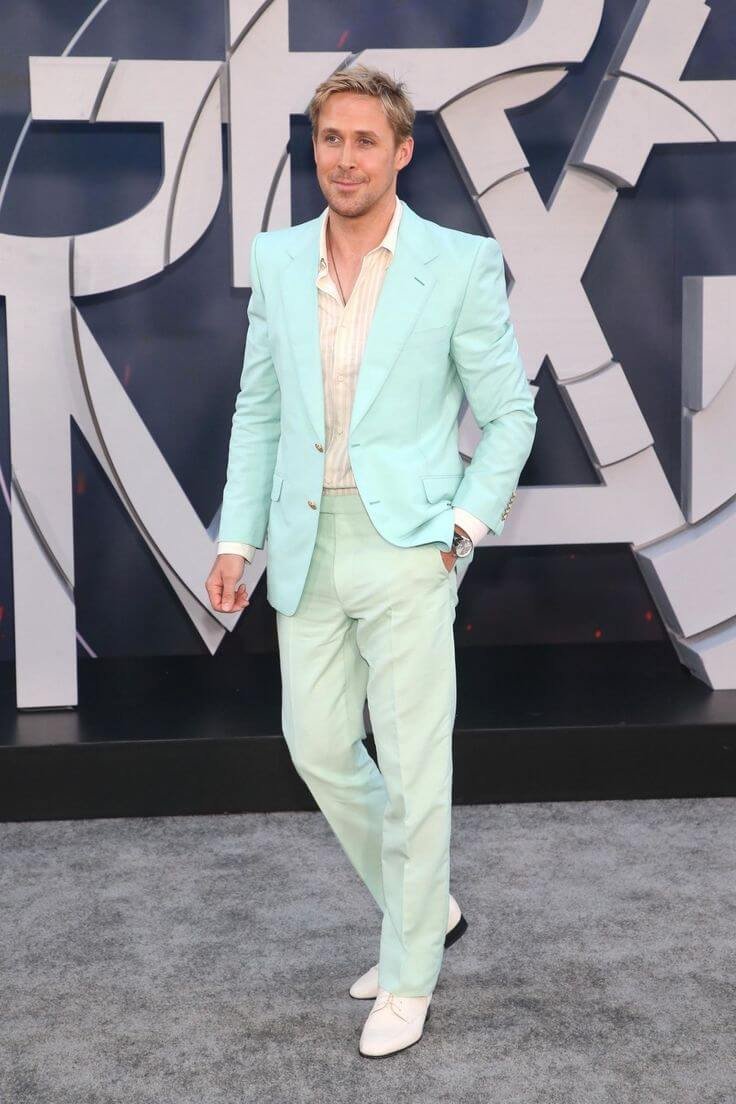 Ryan Gosling Suit Moments